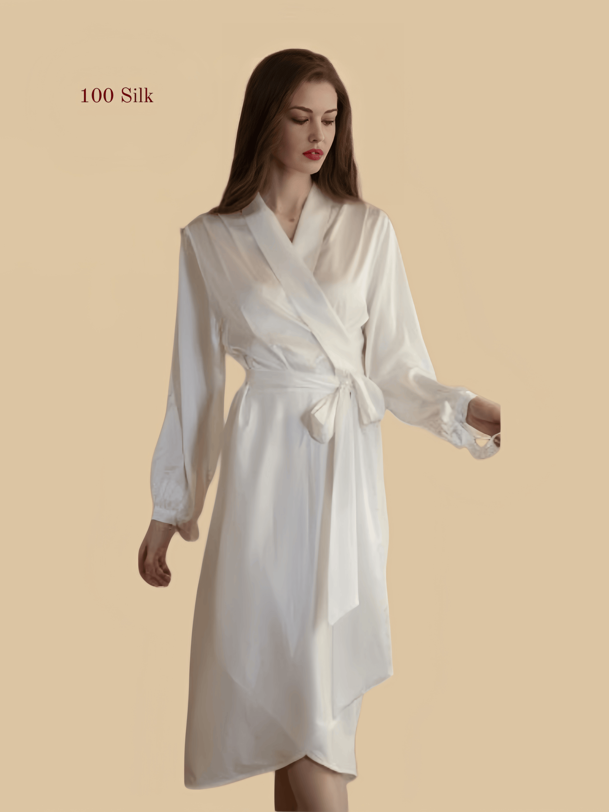 Long silk bathrobe with letter patterns