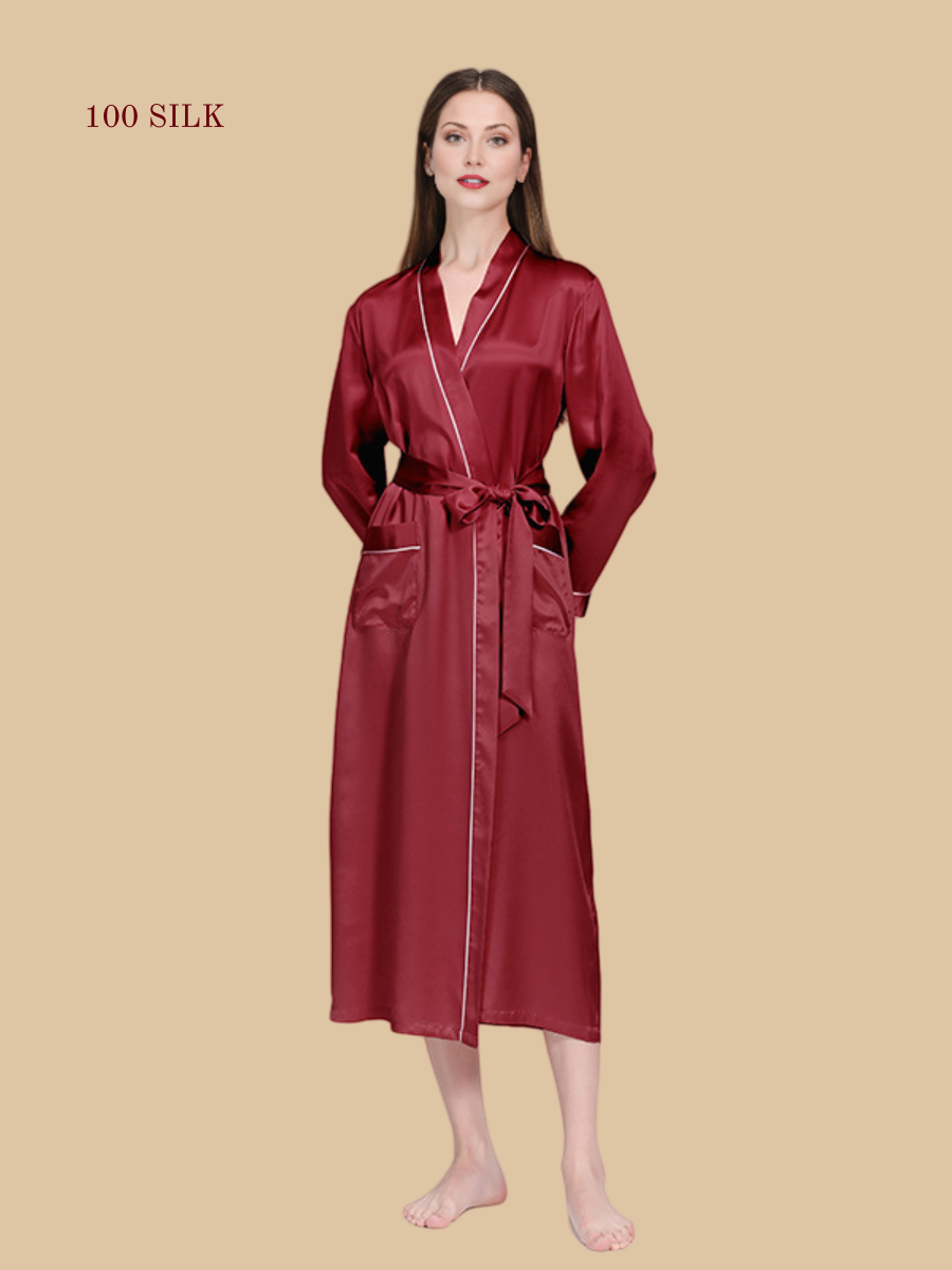 Women's long-sleeved silk nightgown